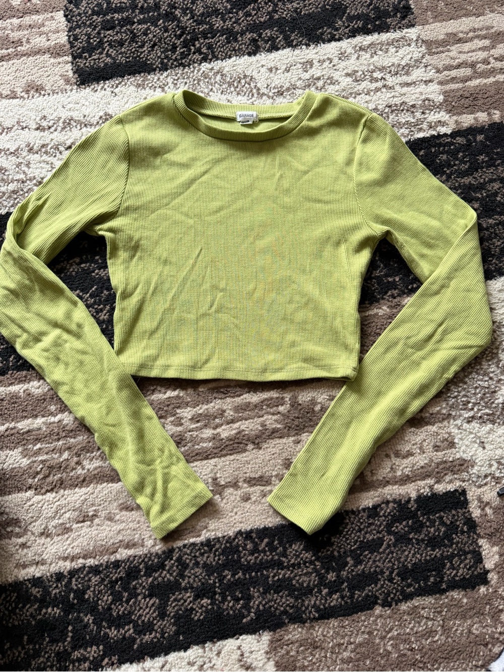 Women’s Garage Lime Green Ribbed Long-Sleeve Crop Top
